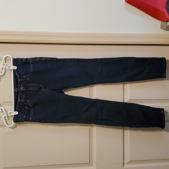 A new approach dark wash skinny Jeans - Picture 1 of 5